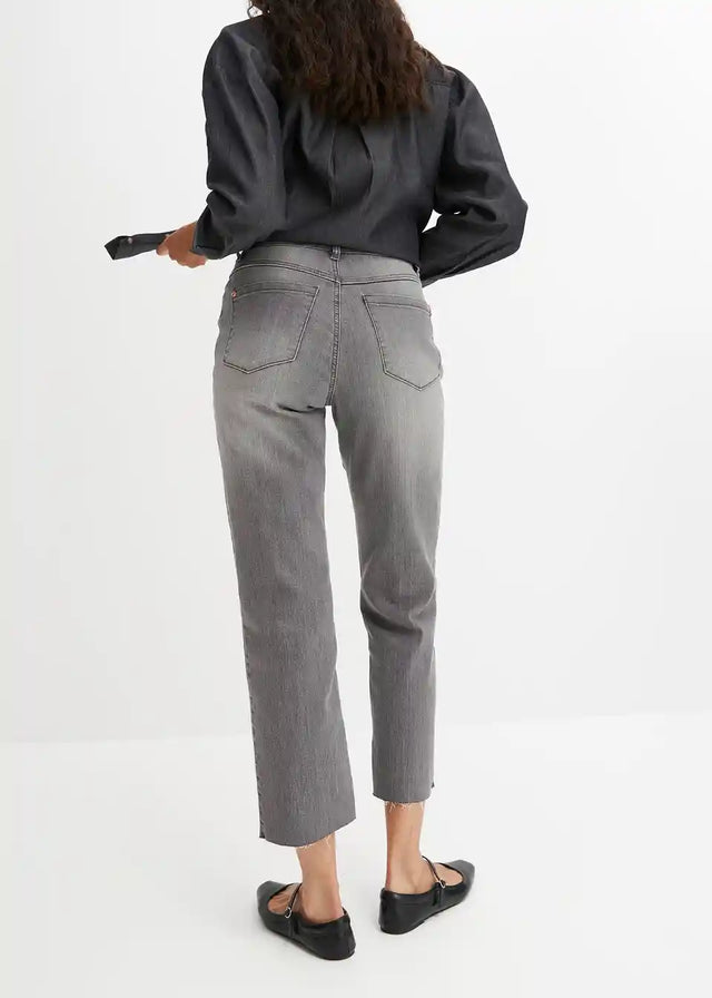 24106047