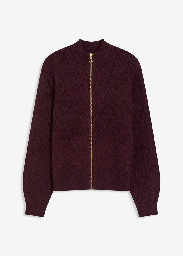 Pletena jopa s kitastim vzorcem