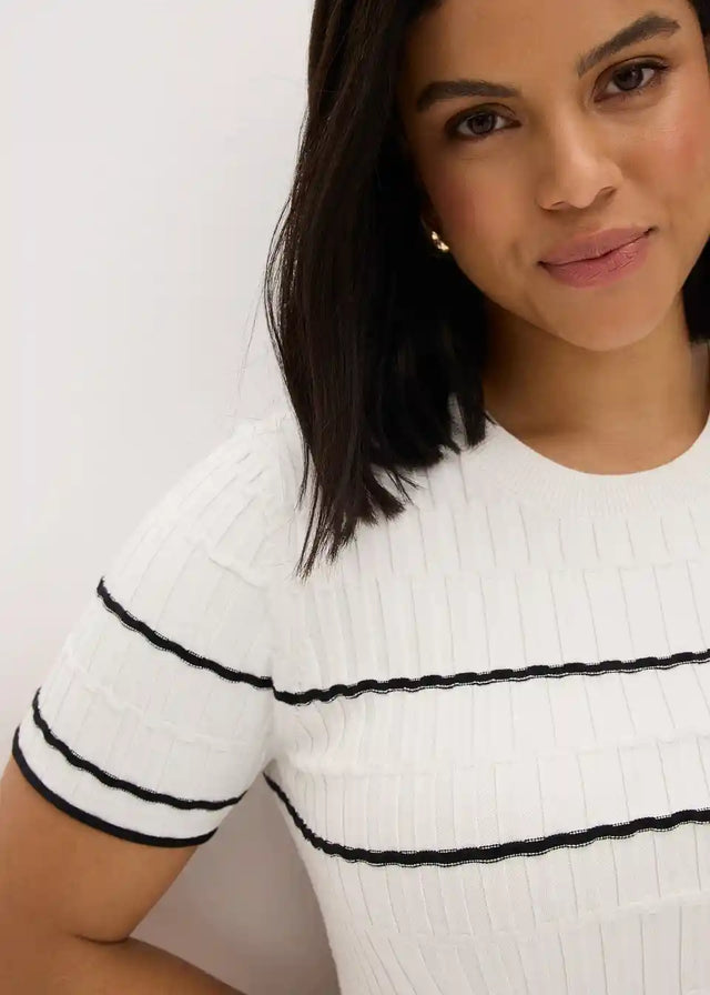 26038991