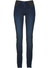 Oprijete kavbojke s srednje visokim pasom in stretch materialom