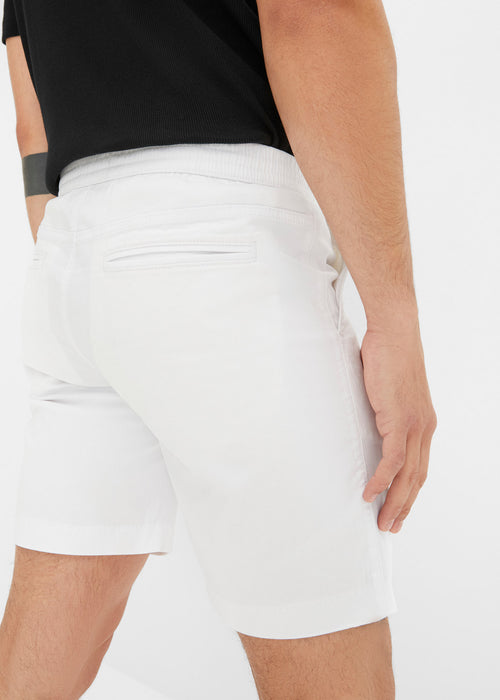 Stretch bermuda hlače z elastičnim pasom v klasičnem kroju
