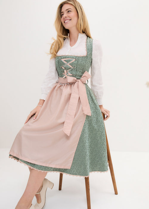 Dirndl s predpasnikom