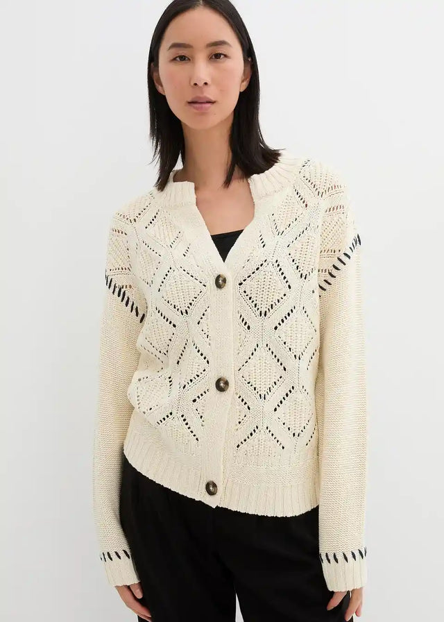 mainImage