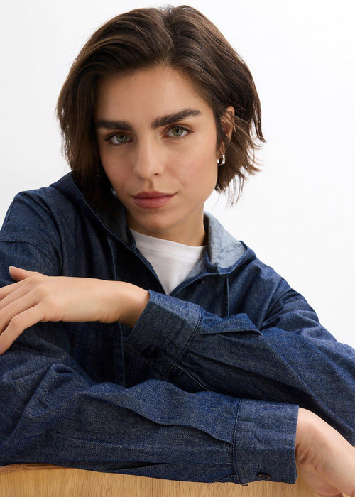 Bluza iz jeansa s kapuco