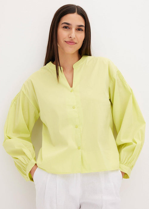 Zadaj daljša bluza