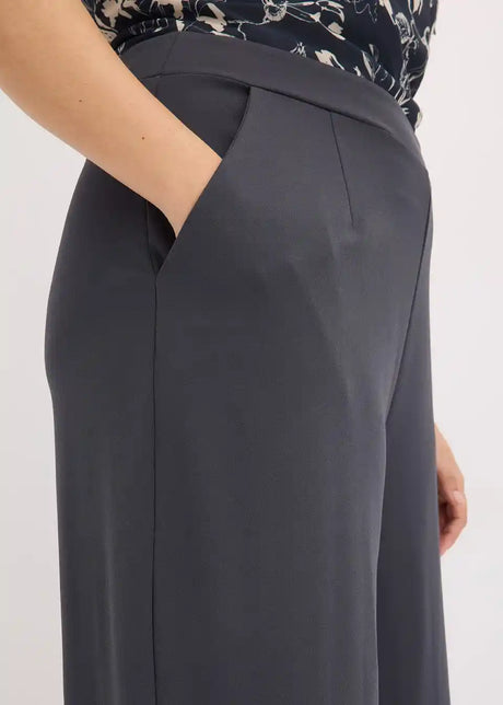 25026633