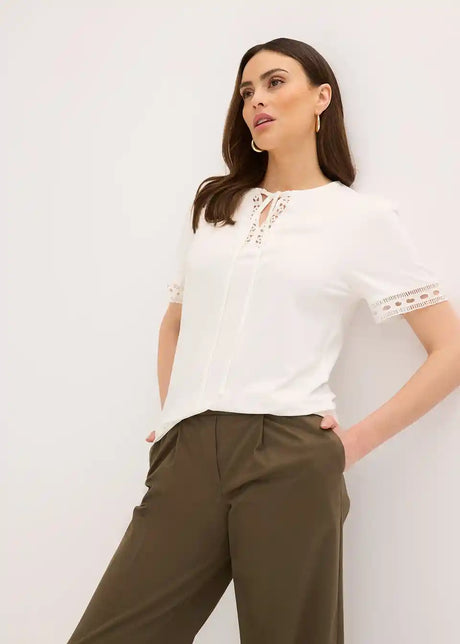 25047976