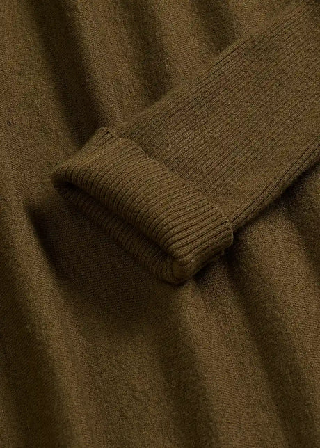 25096277