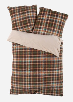 25118004