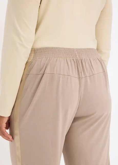 25156722