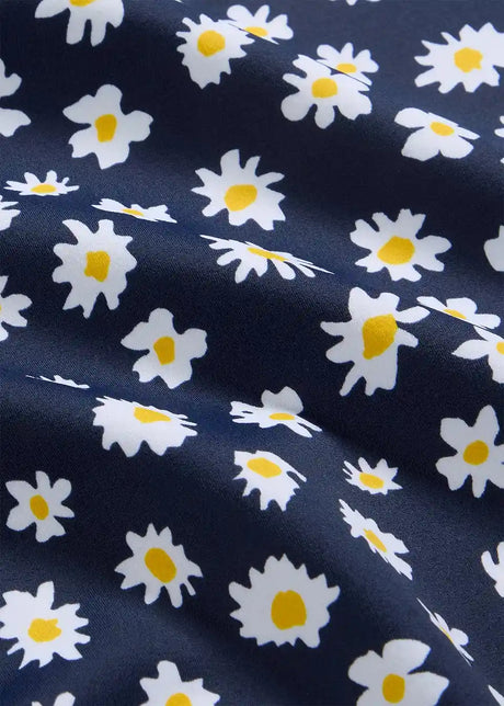 26001117