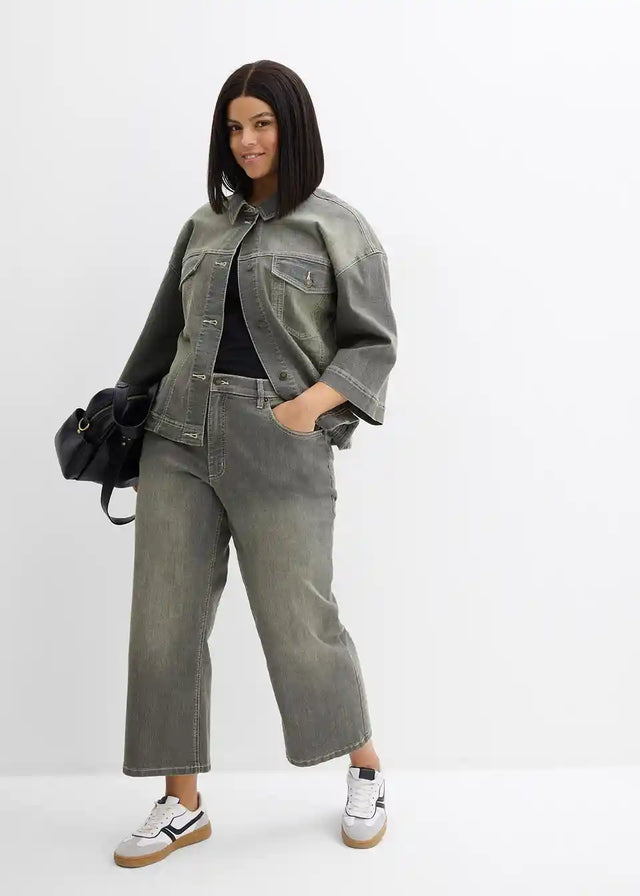 26002508