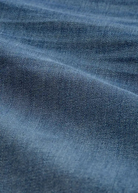 26044247