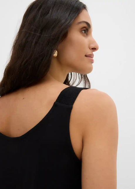 26046709