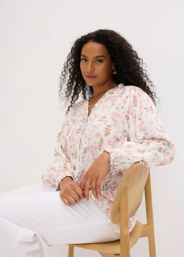 26079044